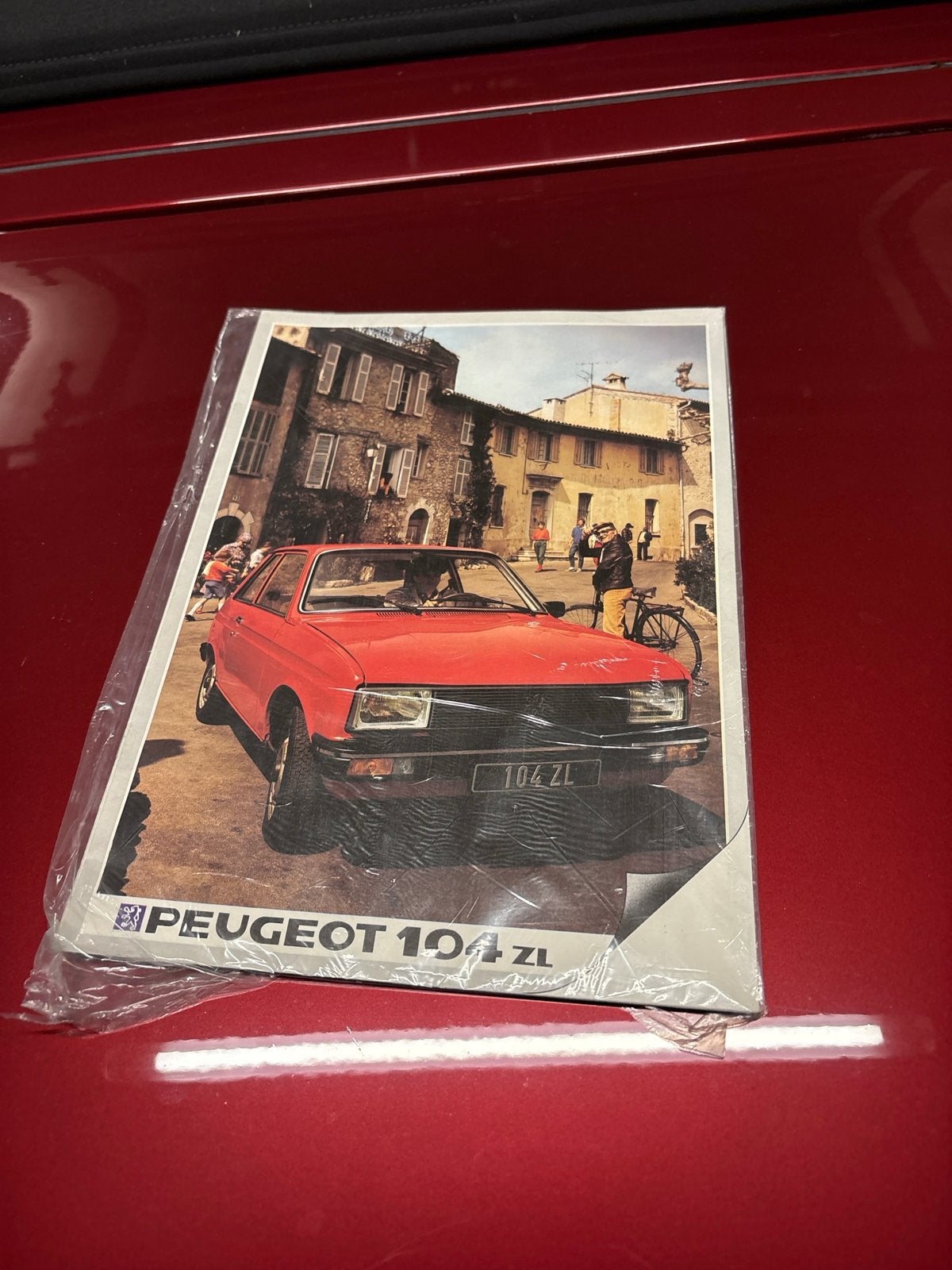 Peugeot 104 ZL folder/brochure nieuw in plastic, Ophalen of Verzenden, Zo goed als nieuw, Peugeot