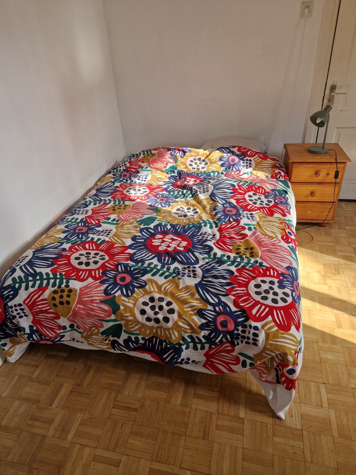Ikea bed 140x200 met Norrsele topmatras en Sultan matras, Ophalen