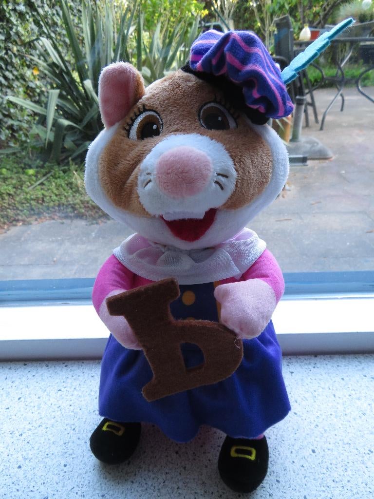 Hamster Piet meisje met chocoladeletter B Albert Heijn AH, Albert Heijn, Overige typen, Ophalen of Verzenden, Zo goed als nieuw