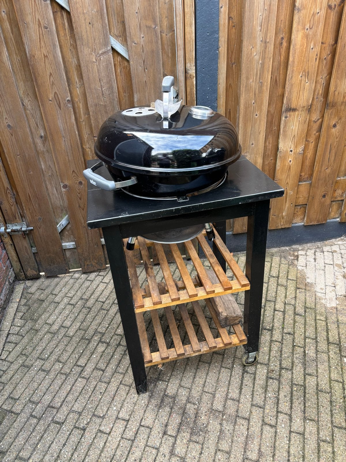 Weber BBQ met onderstel - Zo goed als nieuw!, Tuin en Terras, Ophalen of Verzenden, Zo goed als nieuw