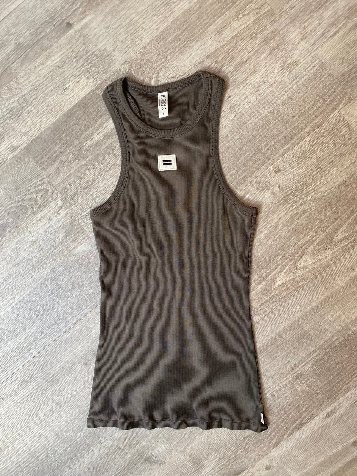 10 days top, Bruin, Ophalen of Verzenden, Zo goed als nieuw, Maat 36 (S)