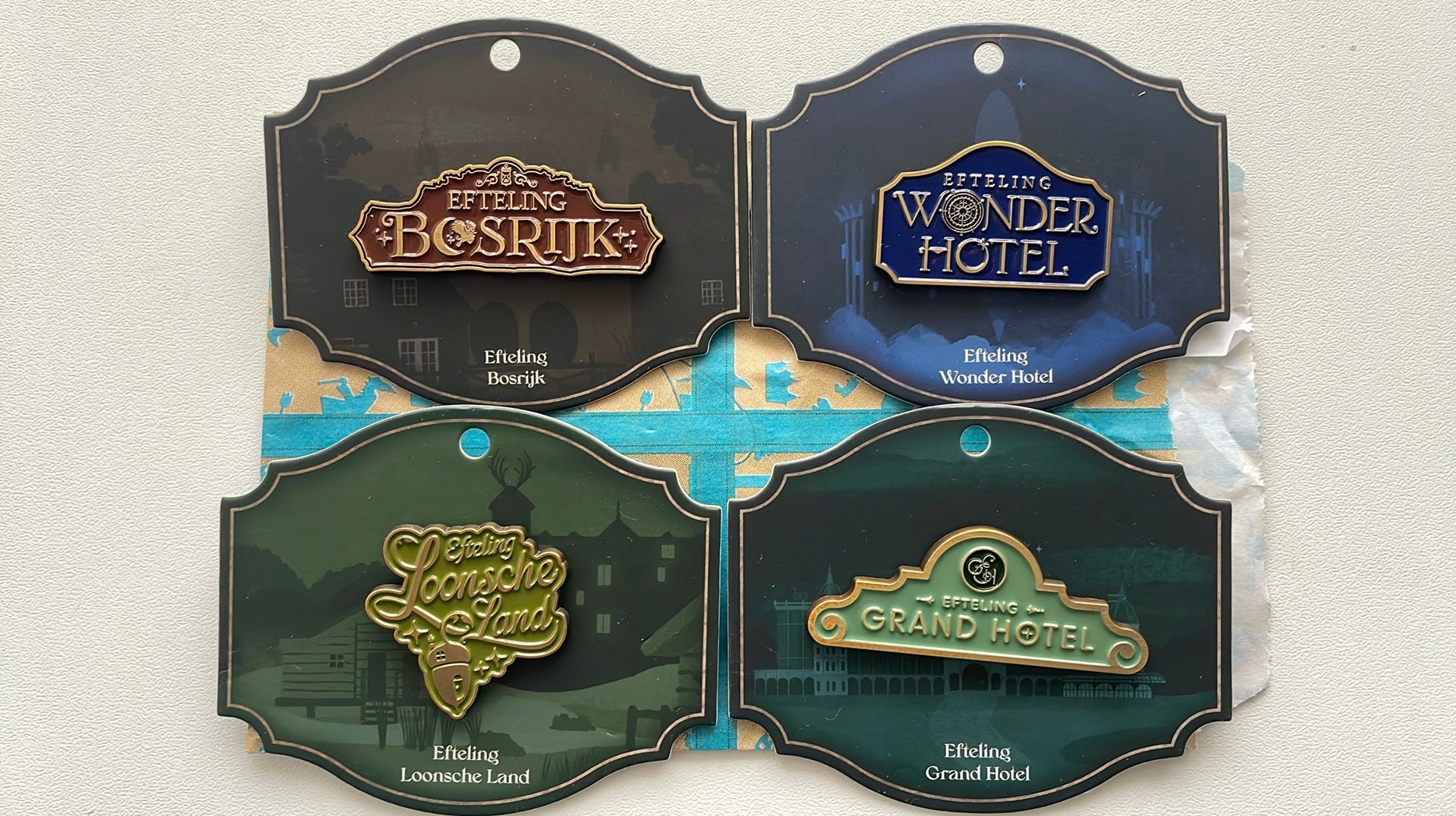 Efteling pins Bosrijk-Wonder Hotel-Loonsche Land-Grand Hotel, Ophalen of Verzenden, Nieuw, Button of Speldje