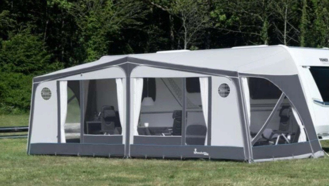 Isabella Sun Shine Plus luifel G18 met 2 voorfronten, Ophalen