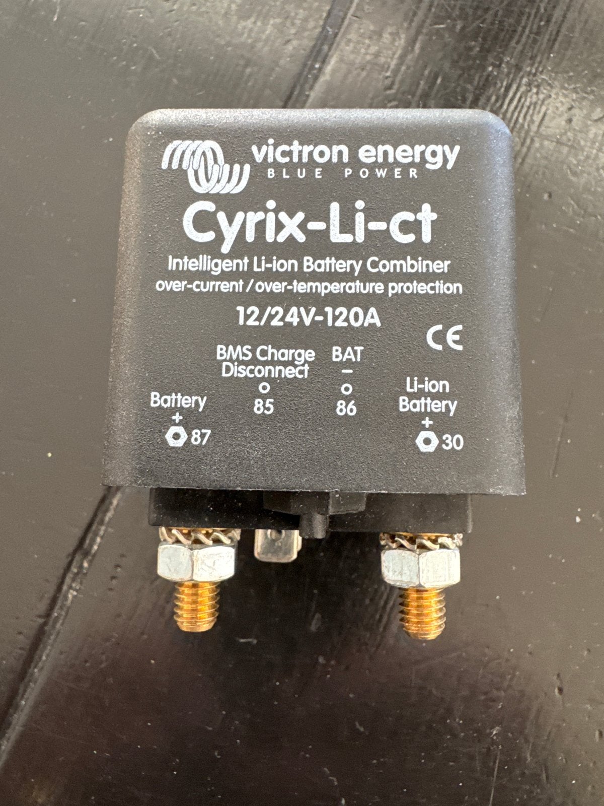 Victron Cyrix-Li-ct 12/24-120A Accu Combiner, Gebruikt