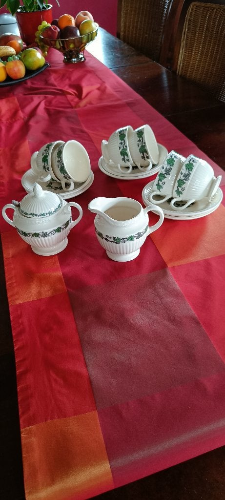 Wedgwood Stratford theeservies - 6 kop en schotels, Ophalen, Vintage, Zo goed als nieuw, Kop(pen) en/of Schotel(s)