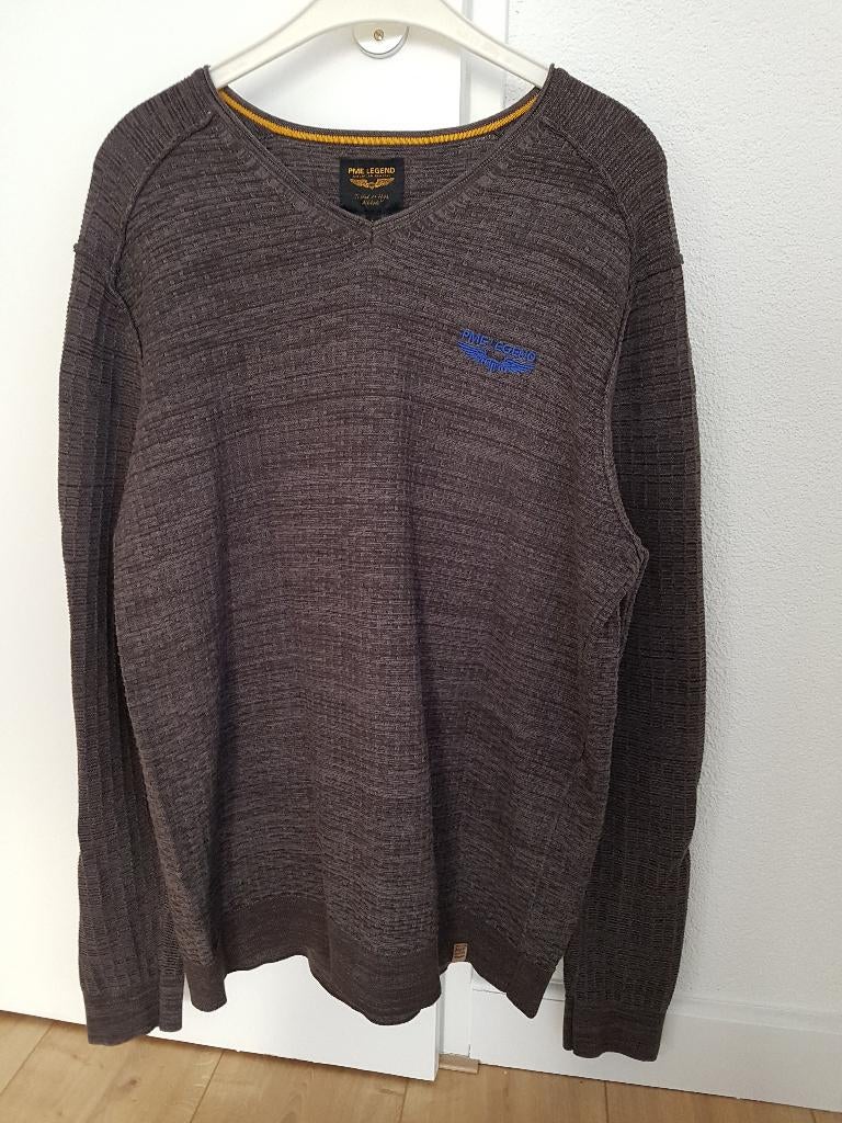 PMG Legend. Trui met V hals. Maat L. Bruin., Kleding | Heren, Maat 52/54 (L), Bruin, Ophalen of Verzenden, Zo goed als nieuw