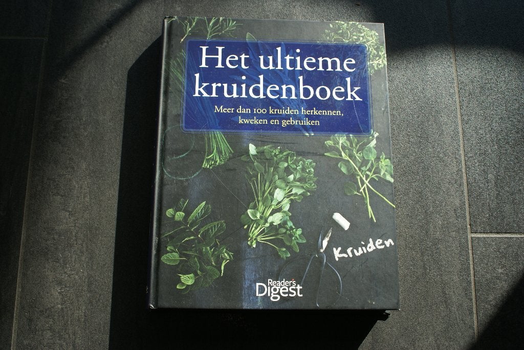 HET ULTIEME KRUIDENBOEK: 100 kruiden herkennen, Kweken (HC), Boeken, Ophalen of Verzenden, Zo goed als nieuw, Bloemen, Planten en Bomen