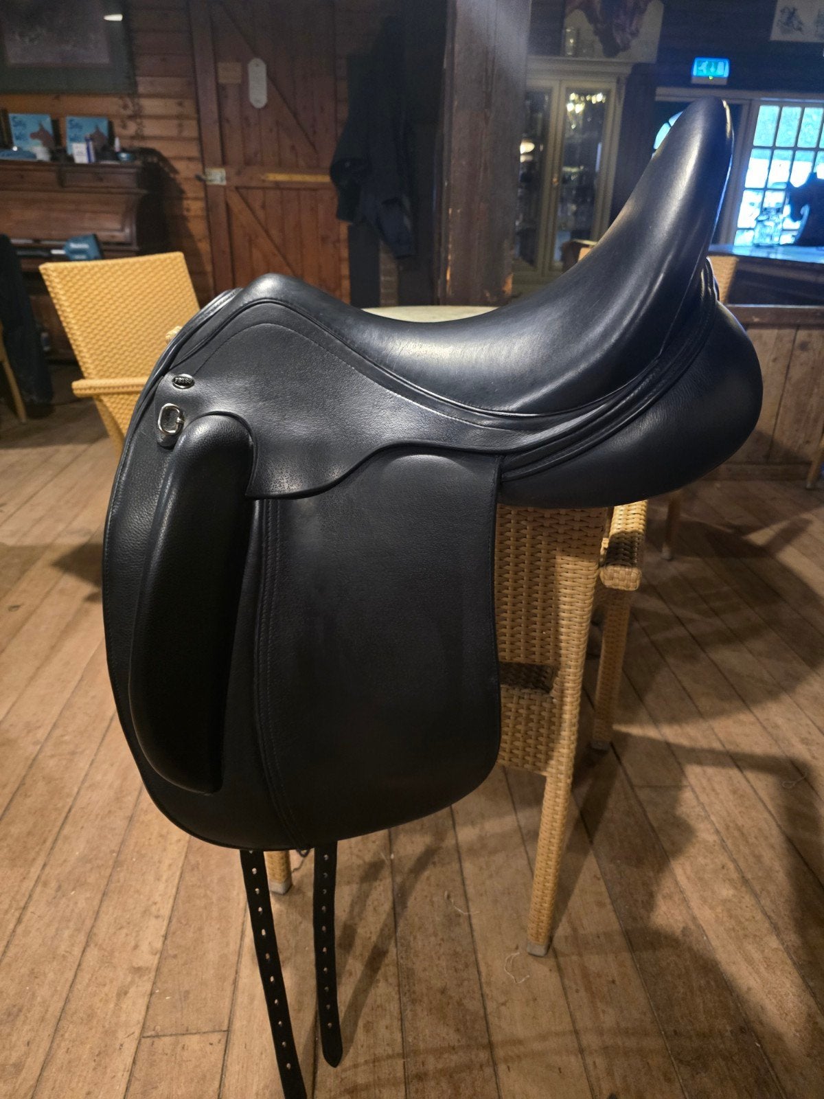 Zo goed als nieuwe Fryso Legacy dressuurzadel, Fryso, Dressuur, XL (18 inch of meer), Ophalen of Verzenden