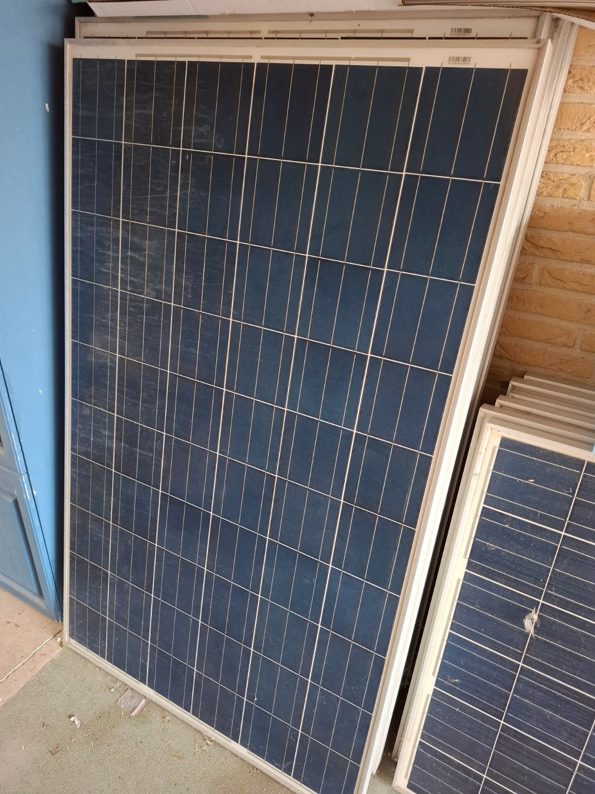 13 zonnepanelen met omvormer en montagebeugels, Ophalen, Gebruikt, Compleet systeem
