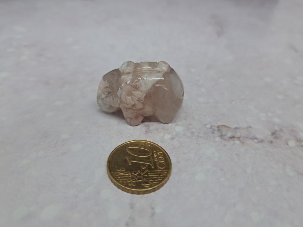 Bloemagaat olifantje - mini carving, Ophalen of Verzenden, Mineraal