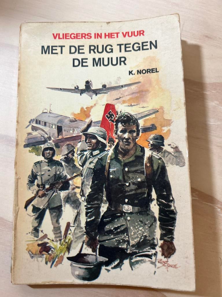 Vliegers in het Vuur - Met de Rug Tegen de Muur, Ophalen of Verzenden, Tweede Wereldoorlog, Gelezen, Luchtmacht
