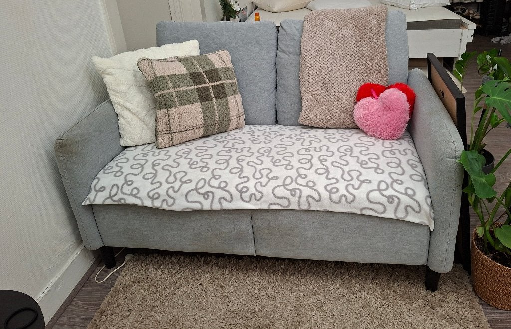 Ikea bankje 135 x 80 cm - Compact en Comfortabel, Huis en Inrichting, Ophalen, Modern, Compact, Gebruikt, Tweepersoons
