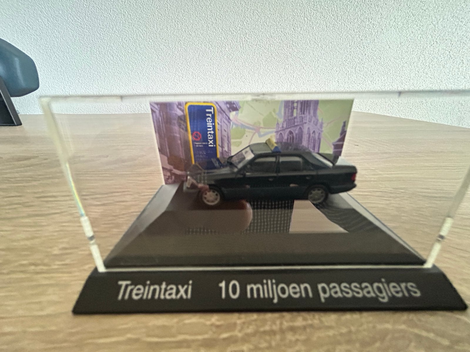 Herpa Treintaxi modelauto 1:87 - 10 miljoen passagiers, Hobby en Vrije tijd, Ophalen of Verzenden, Zo goed als nieuw, Auto, Herpa