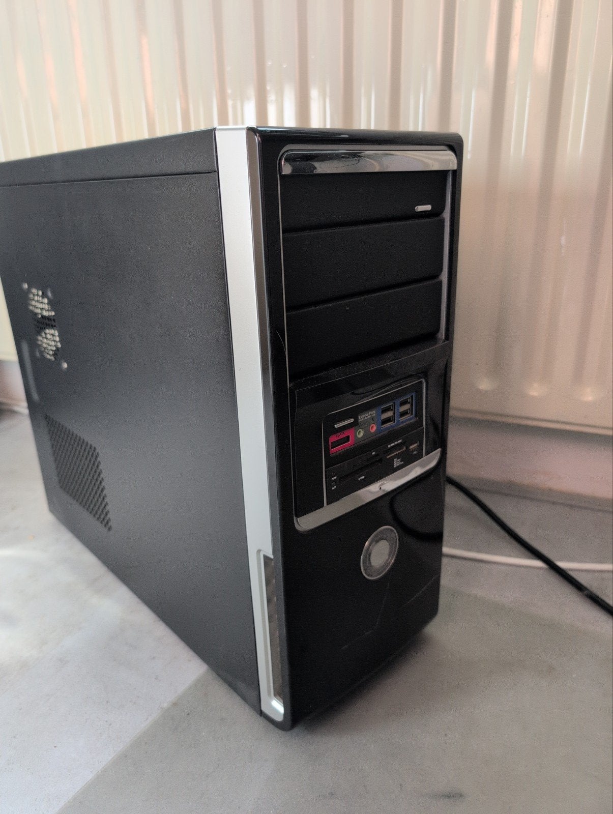 Desktop PC Windows 7/Linux, Ophalen of Verzenden, Gebruikt, 3 tot 4 Ghz, HDD