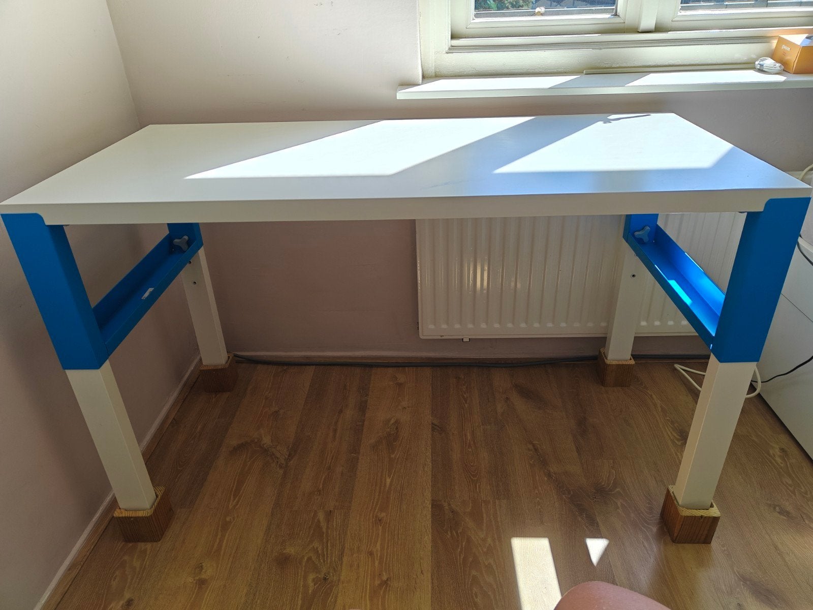 bureau ikea jeugd PAHL, Huis en Inrichting, Ophalen