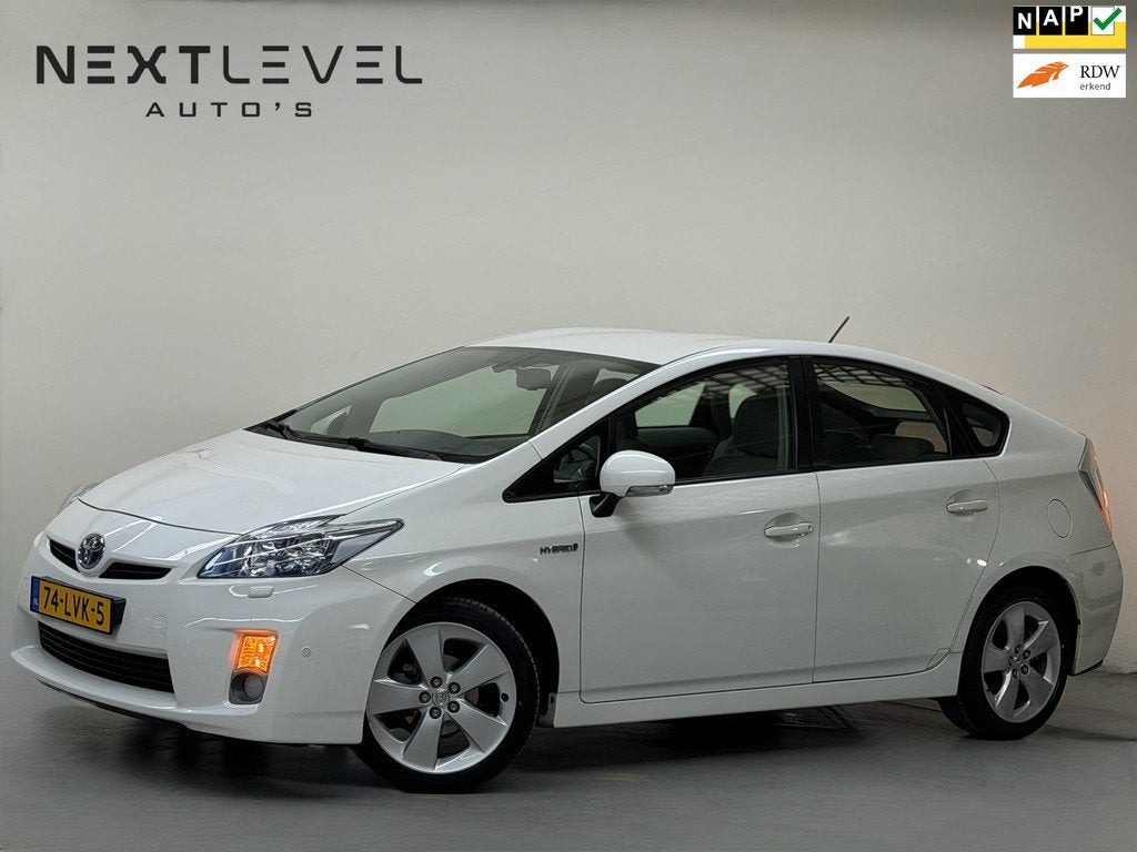 Toyota Prius 1.8 Dynamic Camera Trekhaak 100%Dealeronderhoud, Auto's, Toyota, Stof, Gebruikt, Beige, 4 cilinders