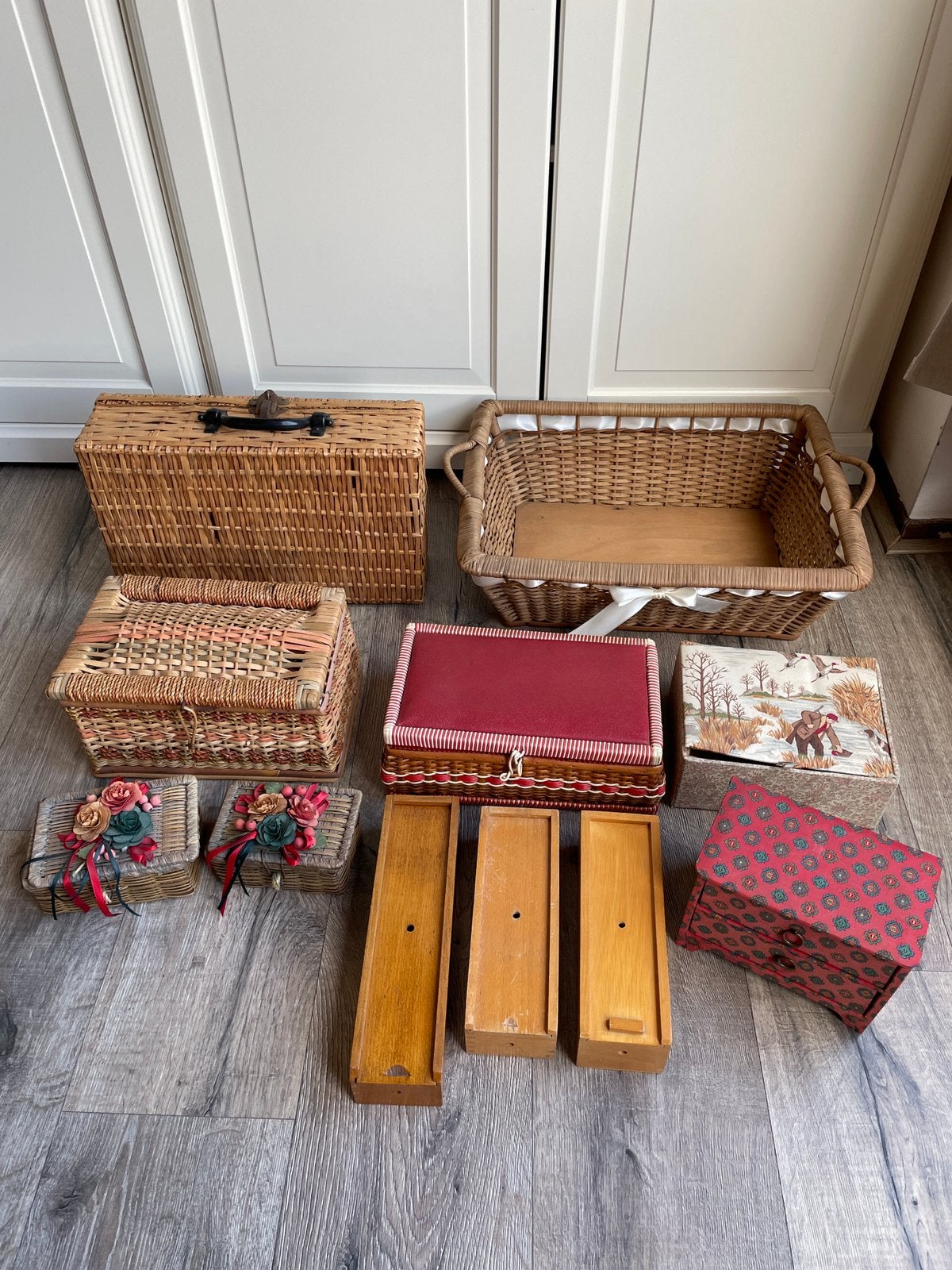 Brocante kistjes-mandjes-pennendozen-naaimandjes, Ophalen