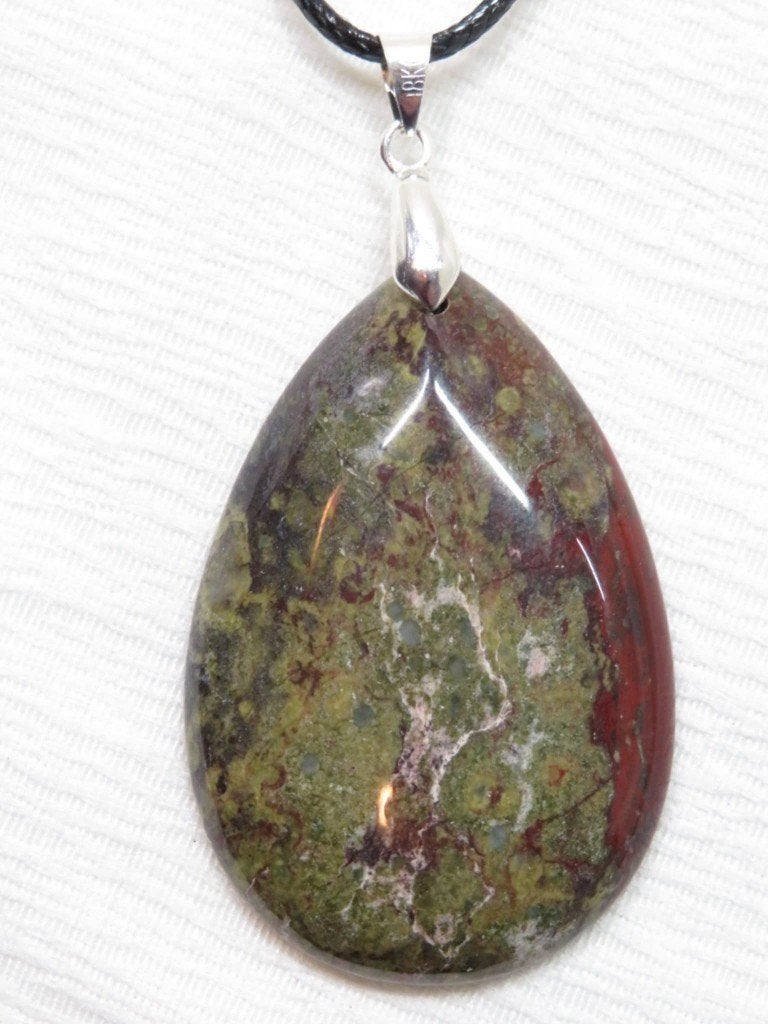 drakenbloedsteen hangers, Ophalen of Verzenden, Mineraal