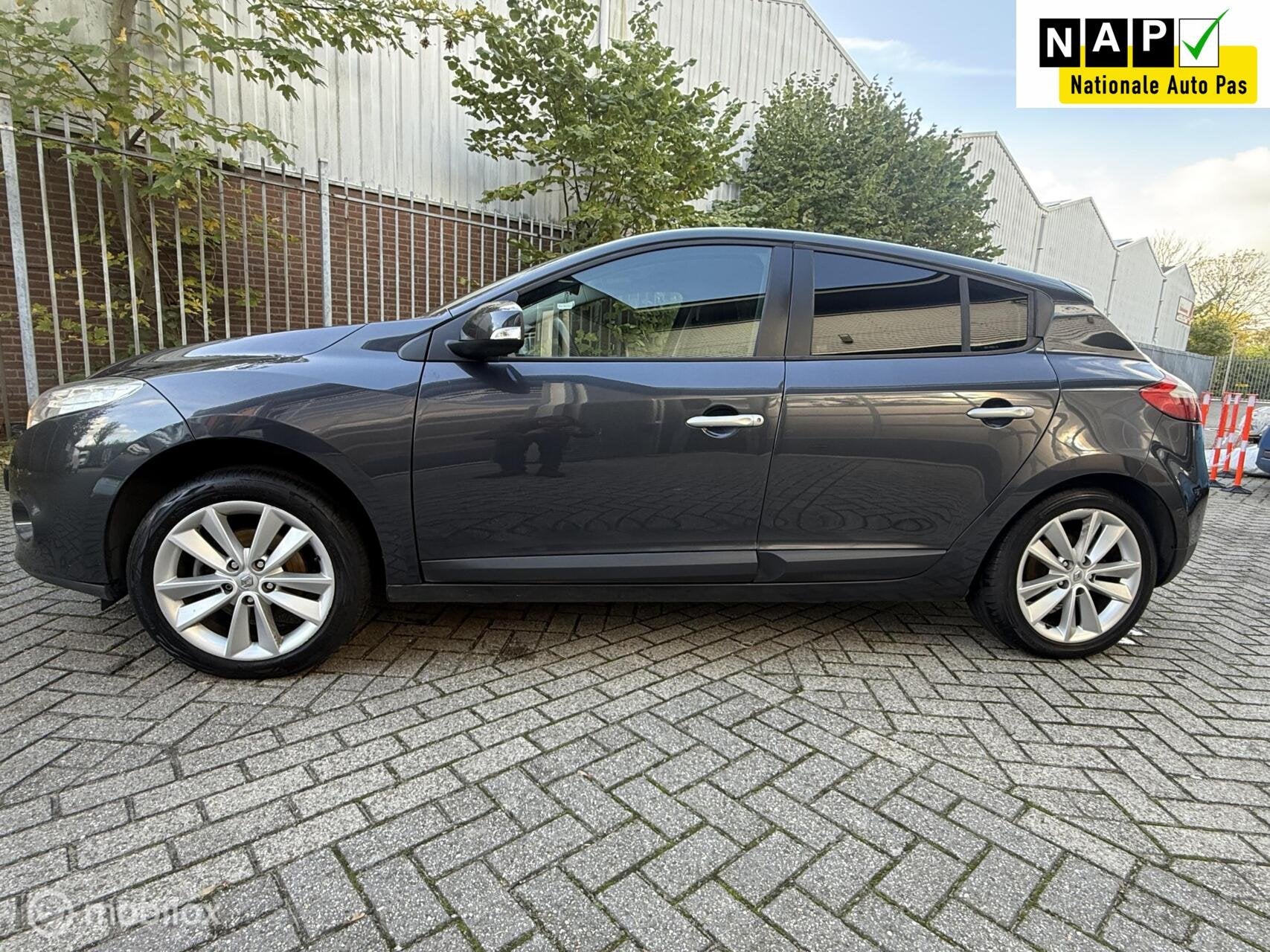 Renault Megane 1.4 TCe Bose|AIRCO|CC|Parksen V+A|NAV|nw apk, Voorwielaandrijving, Euro 5, 4 cilinders, Origineel Nederlands