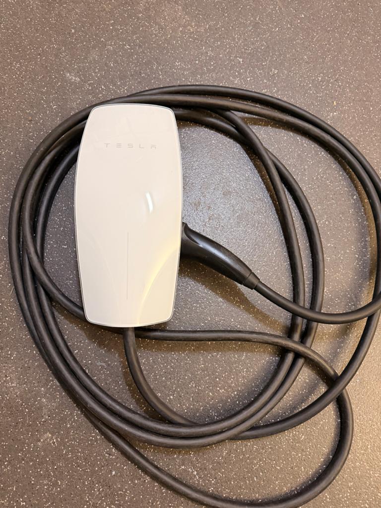 Tesla Gen 3 Wall Connector - Laadpaal (21 mei 2022), Ophalen of Verzenden, Zo goed als nieuw, Laadpaal