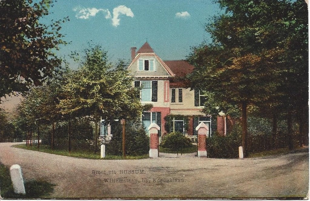 Bussum, Willemslaan hoek Koedijklaan, gel. 1919. Nauta 10786, Ophalen of Verzenden, Voor 1920, Gelopen, Noord-Holland