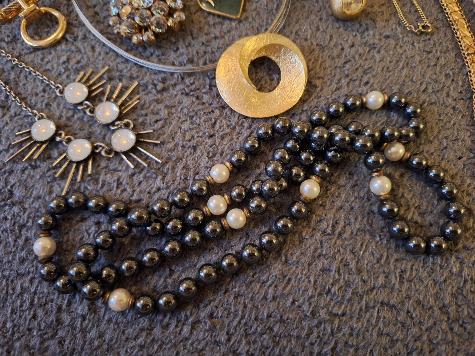 vintage sieraden lot / partij, Overige materialen, Overige kleuren, Verzenden, Zo goed als nieuw