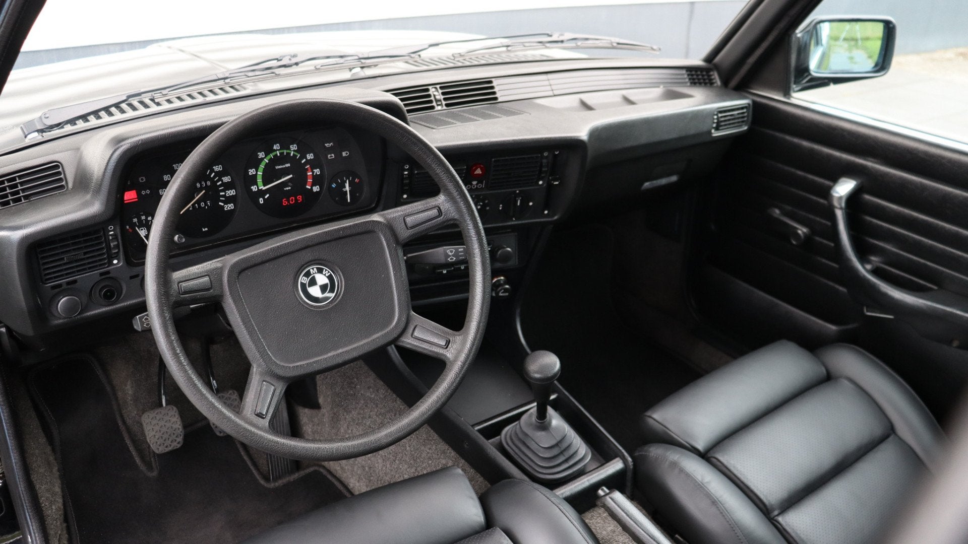 BMW 3-serie 323i (bj 1981), foto 6