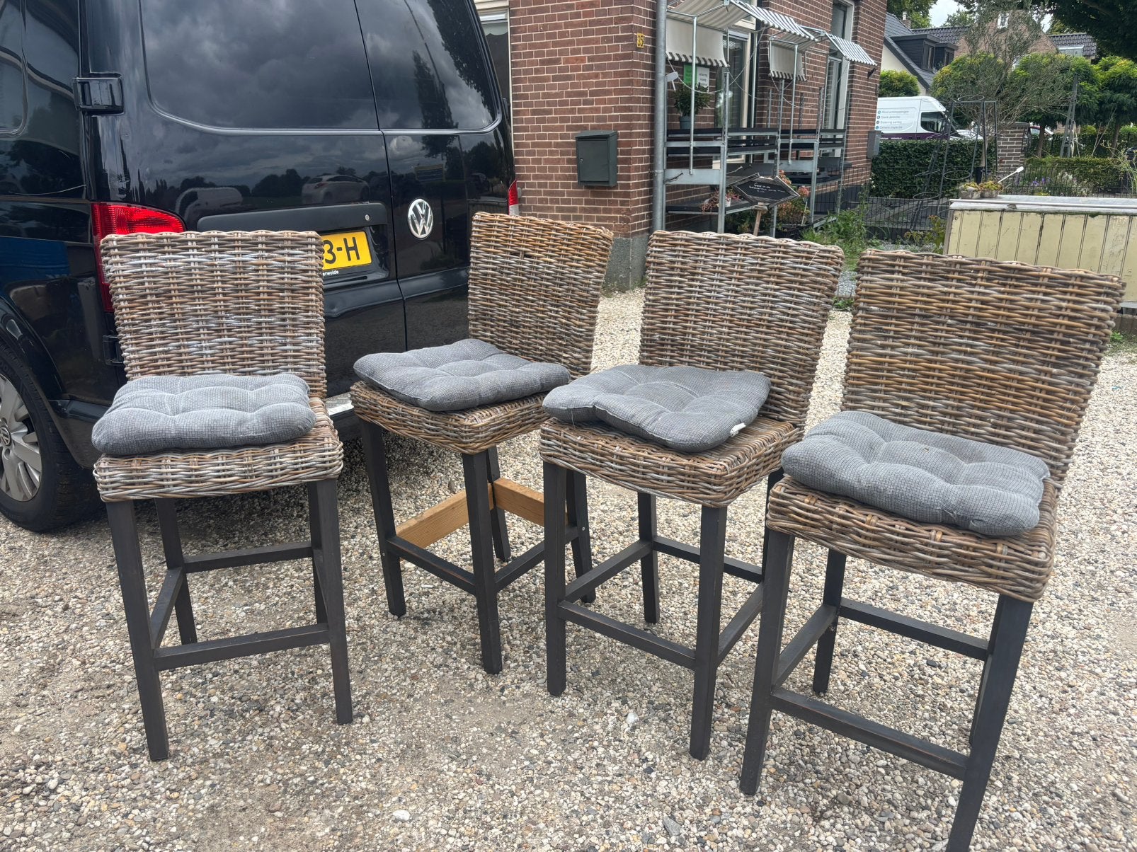 4 barkrukken plus tafel, Ophalen, Gebruikt, Met voetsteun, 60 tot 90 cm