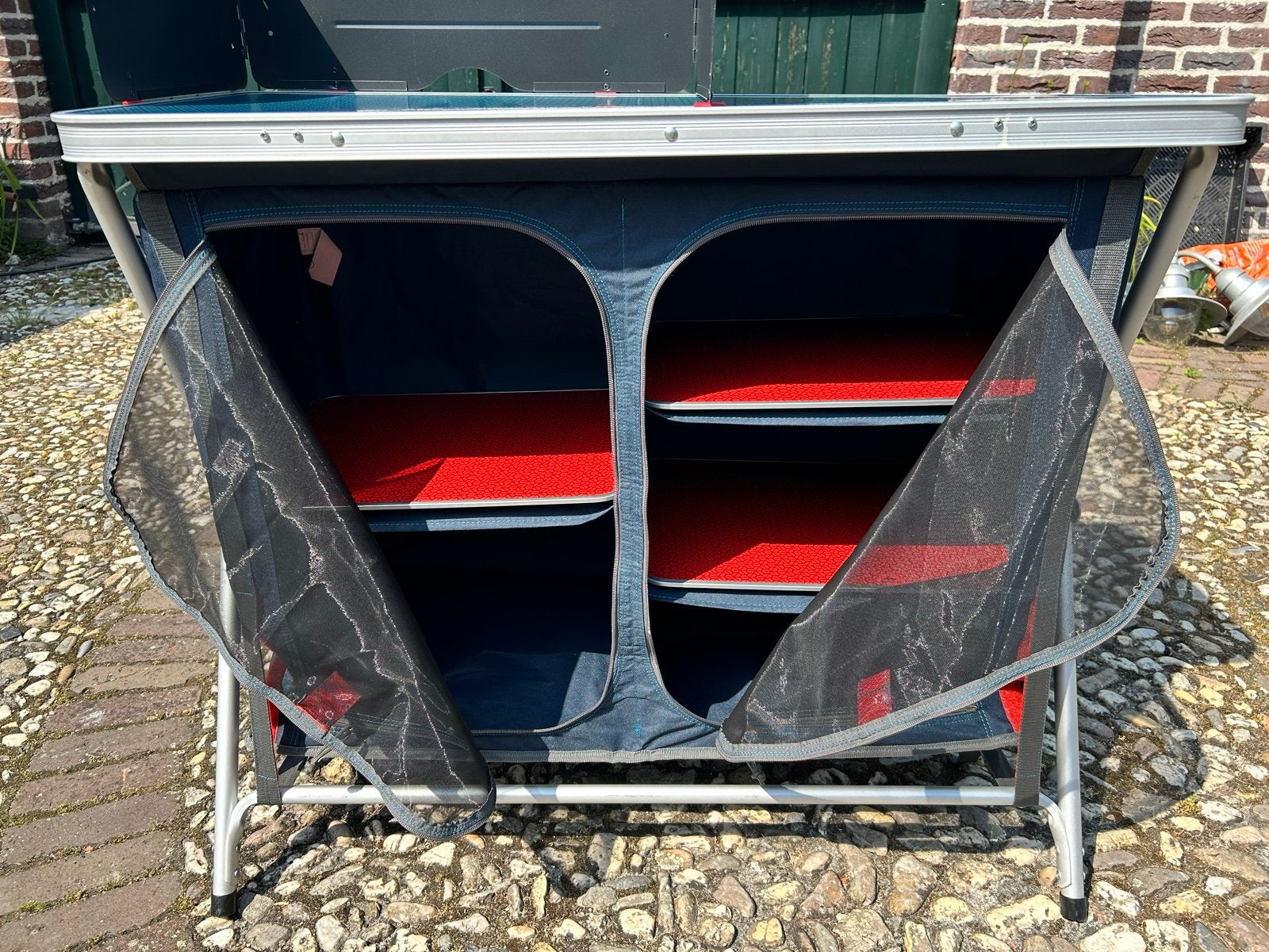 Quechua Camp Cabinet L - Opvouwbare Campingkast, Caravans en Kamperen, Ophalen, Zo goed als nieuw