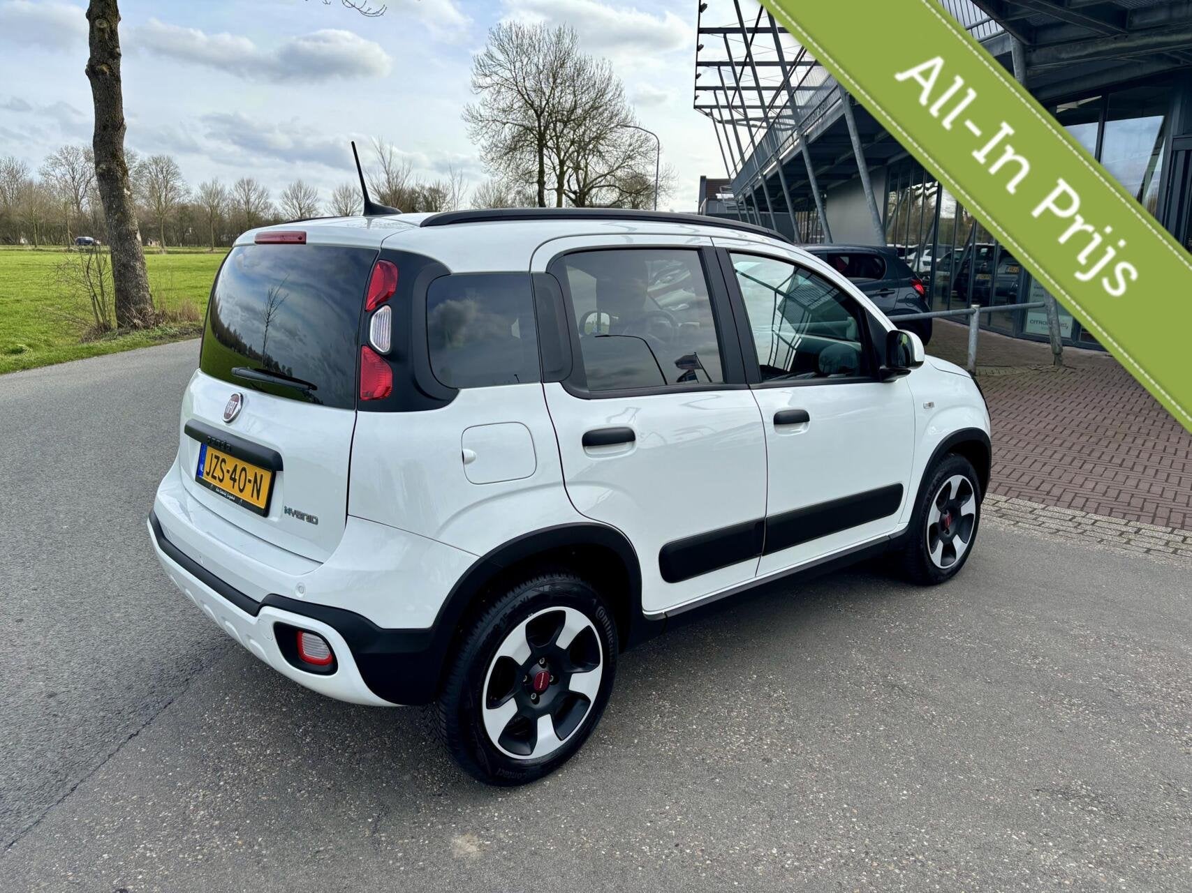 Fiat Panda 1.0 Hybrid Cross, Voorwielaandrijving, Panda, 4 stoelen, Automatische klimaatregeling
