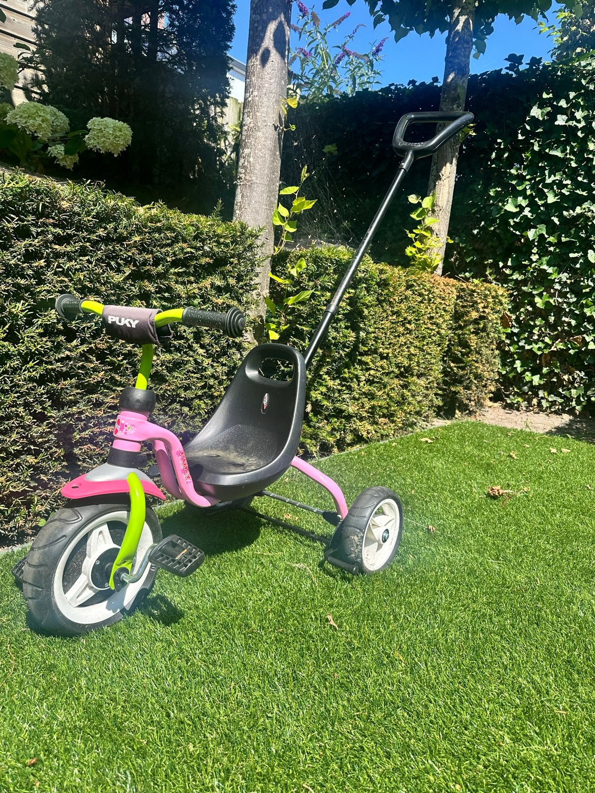 Puky driewieler met duwstang - Roze/Groen, Ophalen, Gebruikt, Terugtraprem, Duwstang