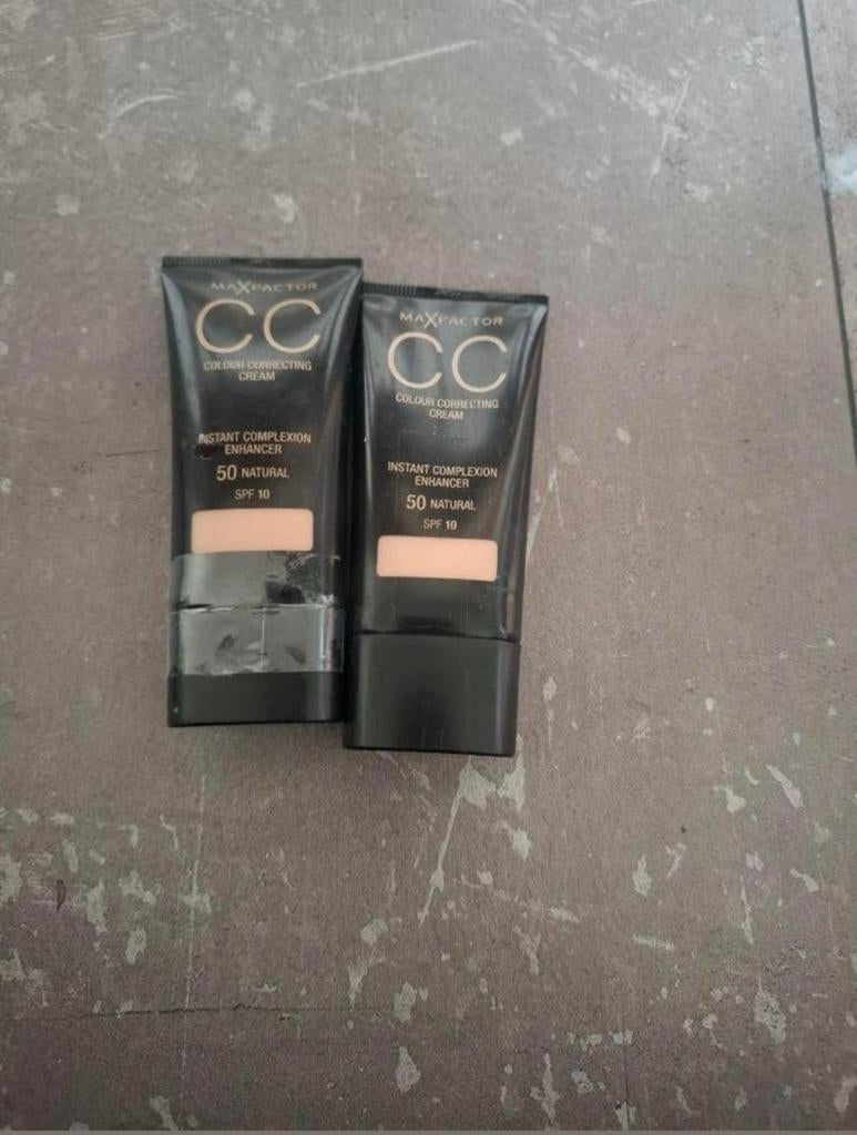 2 nieuwe verpakkingen Max Factor Max Factor CC (advr 442), Overige kleuren, Gehele gezicht, Nieuw, Ophalen of Verzenden