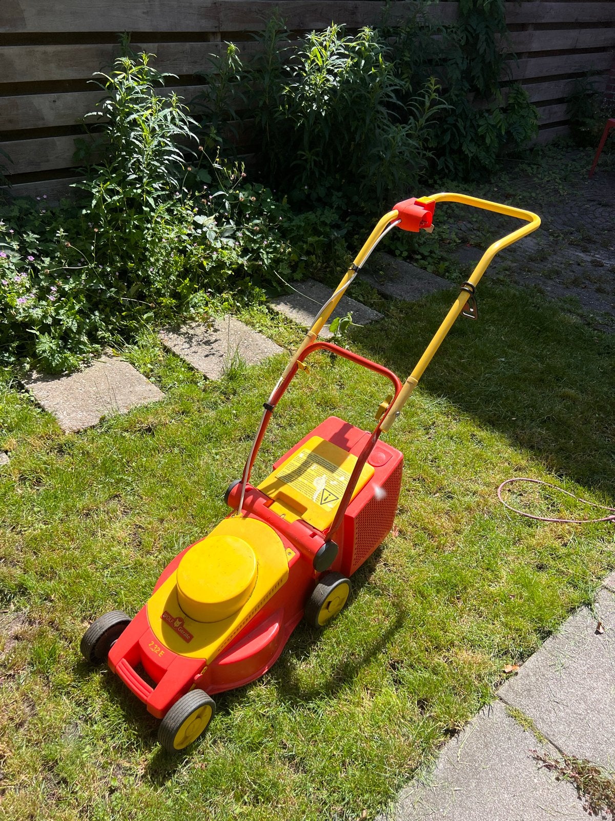 Elektrische Grasmaaier WOLF Garten 2.32 E, Tuin en Terras, Grasmaaiers, Ophalen, Cirkelmaaier, Gebruikt, Elektrische grasmaaier