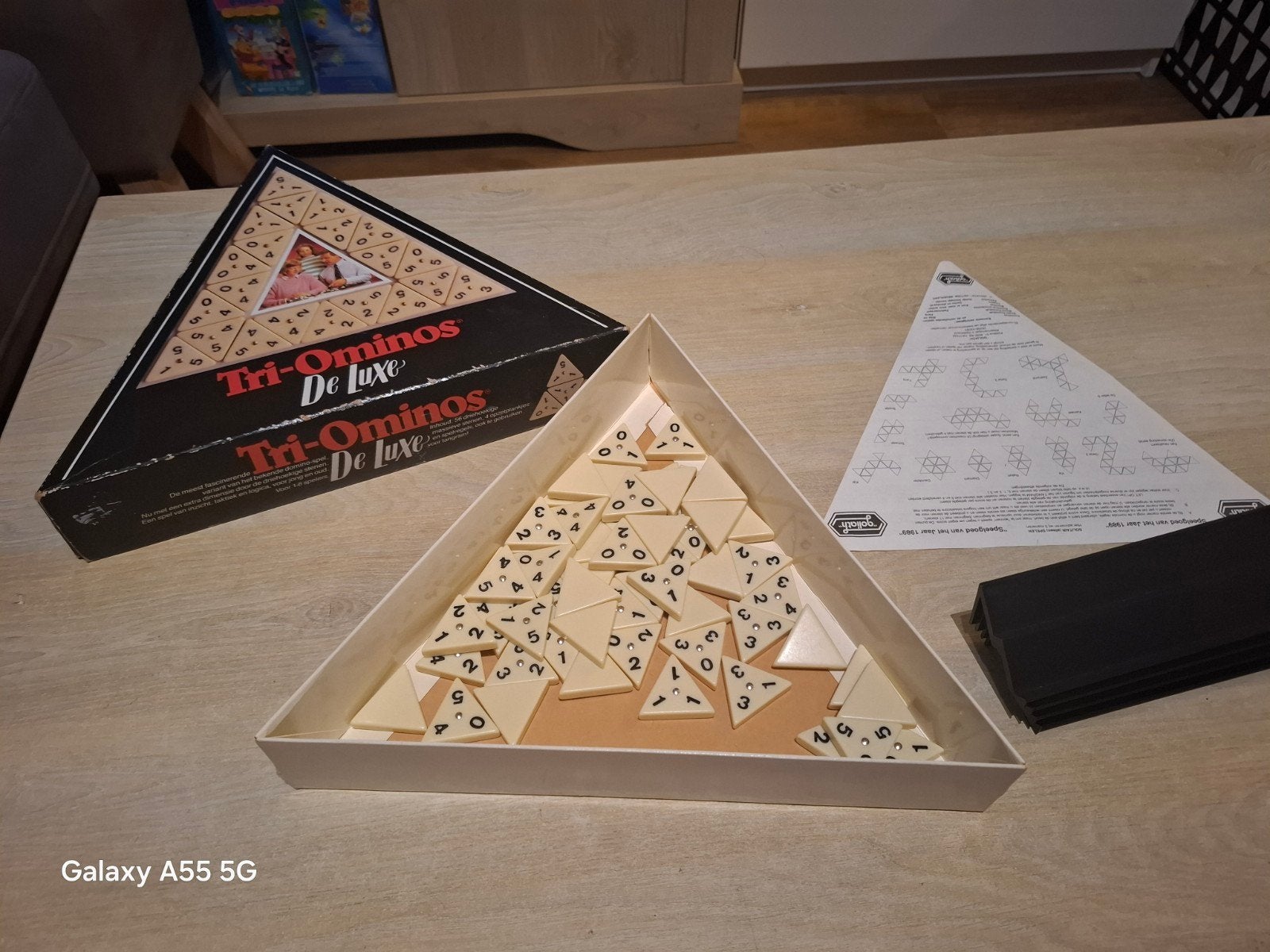 Tri-Ominos De Luxe - Klassiek Driehoek Domino Spel, Gebruikt, Postbus 100, 4870 AC Etten-Leur, Ophalen of Verzenden, Drie of vier spelers