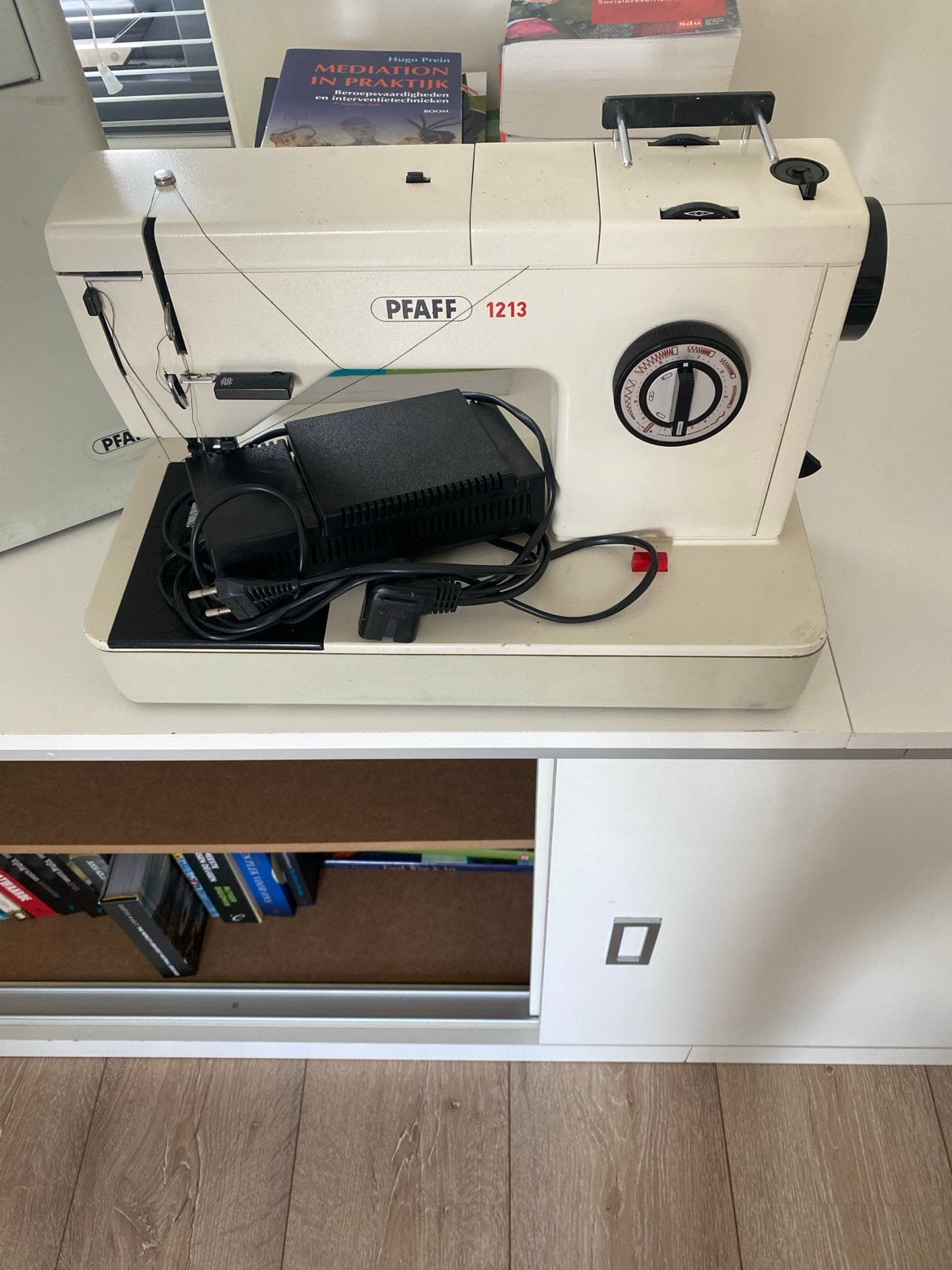Pfaff naaimachine 1213 - Gebruikt maar werkt nog goed, Ophalen, Gebruikt, Naaimachine, Pfaff