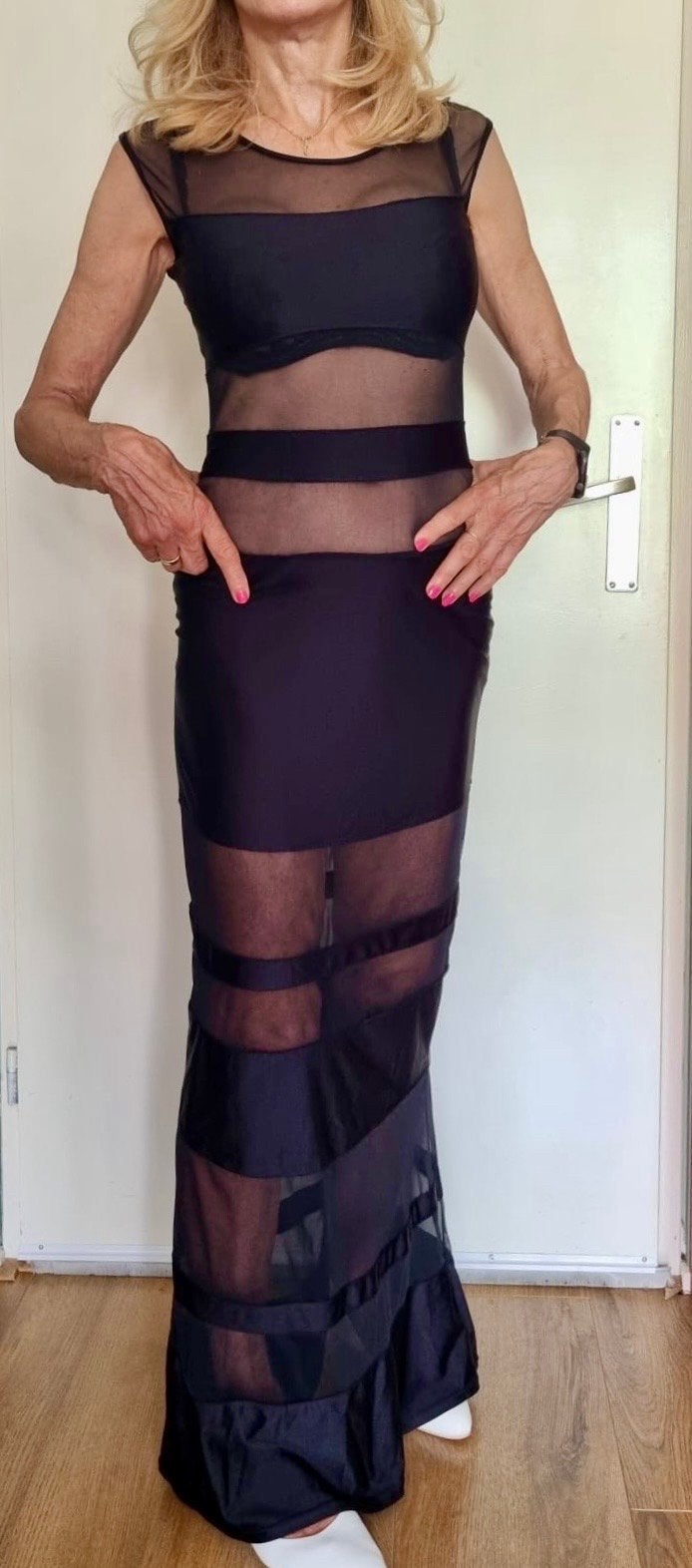 Sexy semi-transparante jurk met ondoorzichtige banen, Zwart, Ophalen of Verzenden, Maat 36 (S), Gedragen