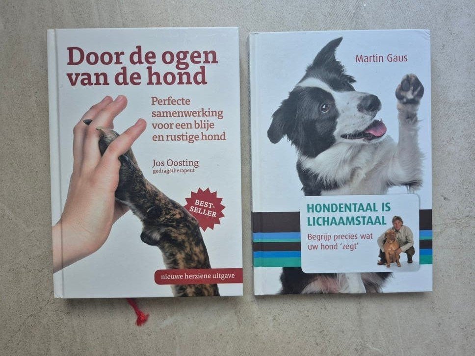 Door de ogen van de hond en hondentaal is lichaamstaal, Honden, Ophalen of Verzenden, Zo goed als nieuw, Jos Oosting en Martin Gaus