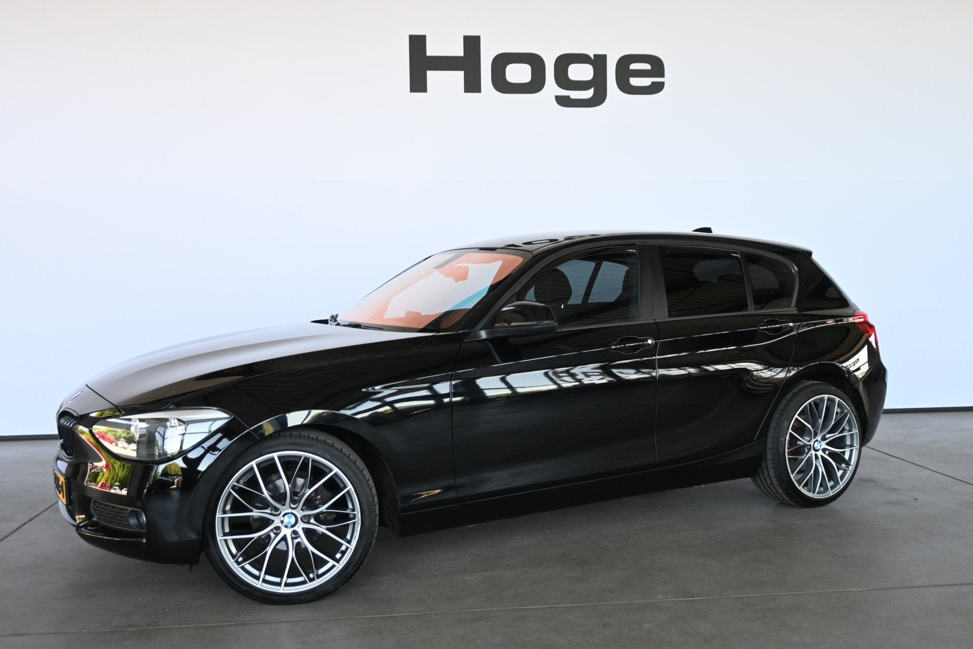 BMW 1-serie 116i Business+ Clima Cruise control Navigatie Xe, Auto's, 1-Serie, Euro 5, Gebruikt, 4 cilinders