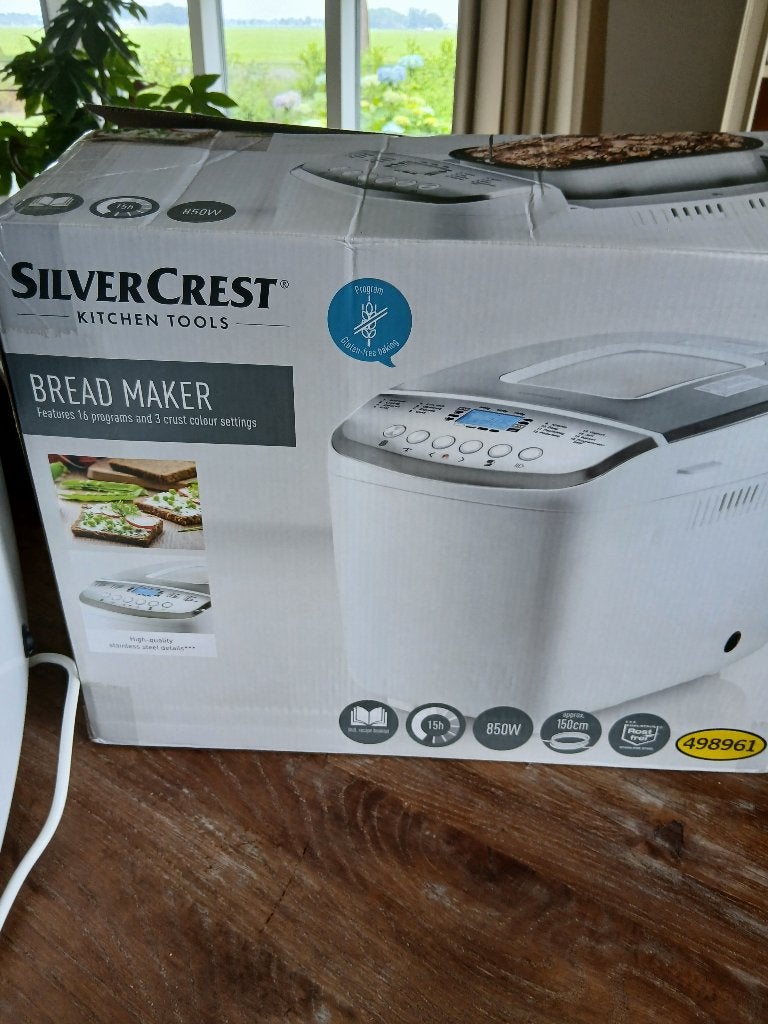 SilverCrest broodbakmachine, Met timer, Ophalen of Verzenden, Zo goed als nieuw, 1200 tot 1600 gram deeg