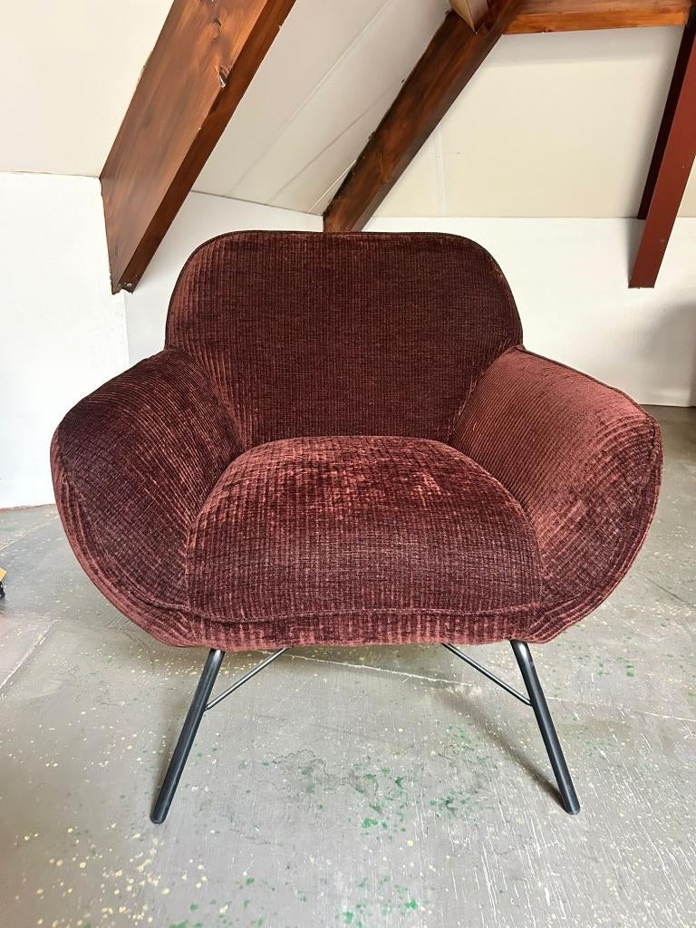 Donkerrode Fauteuil – Compact & Comfortabel, Ophalen, Nieuw, 75 tot 100 cm, Landelijk