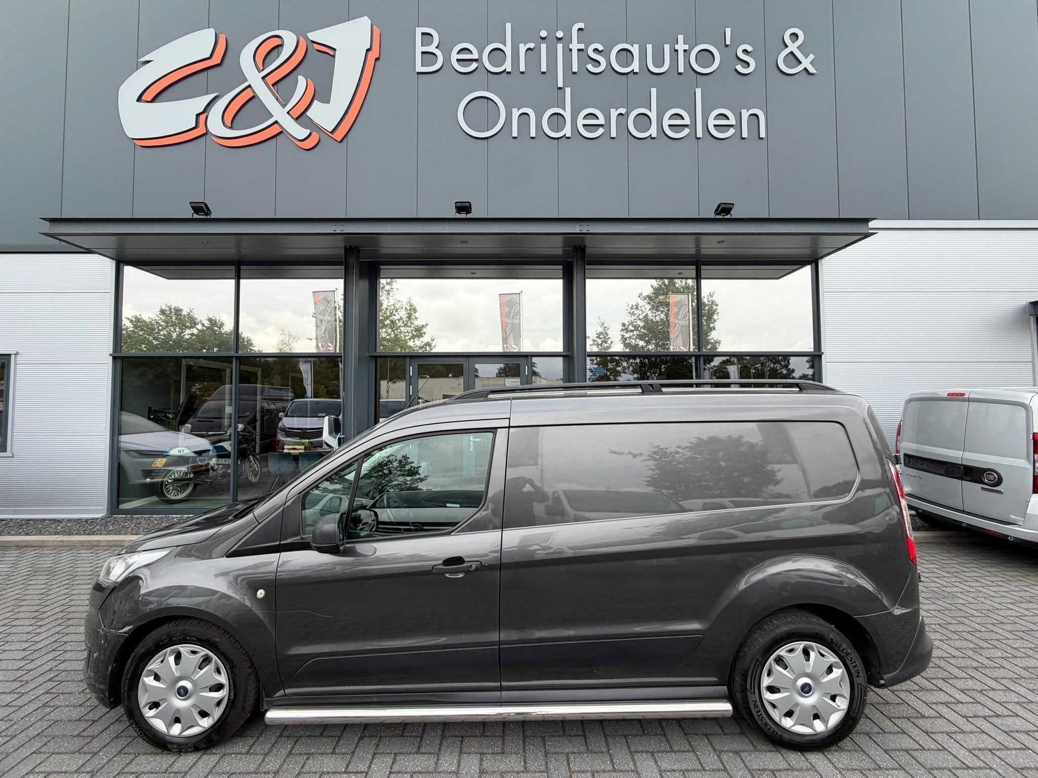 Ford Transit Connect 1.5 EcoBlue L2 Trend zijschade l automa, Auto's, Gebruikt, Euro 6, 4 cilinders, 1389 kg
