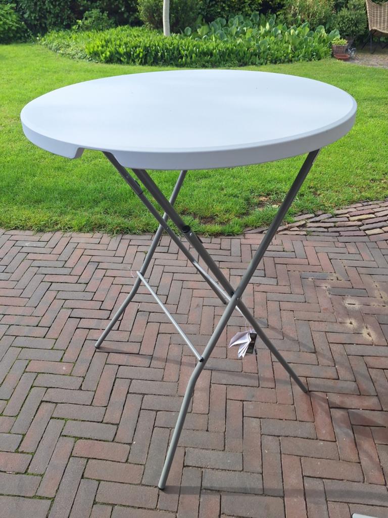 Statafels te huur, Ophalen