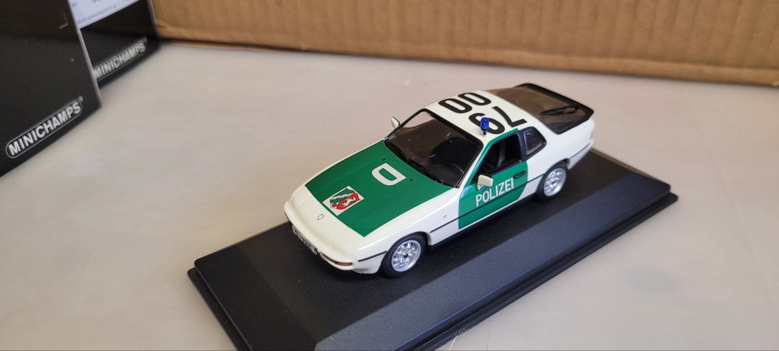 Minichamps Porsche 924 Polizei Sample model, Ophalen of Verzenden, Zo goed als nieuw, Auto, MiniChamps