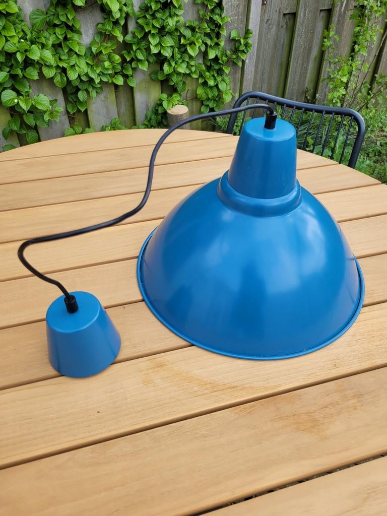 Ikea hanglamp blauw, Ophalen