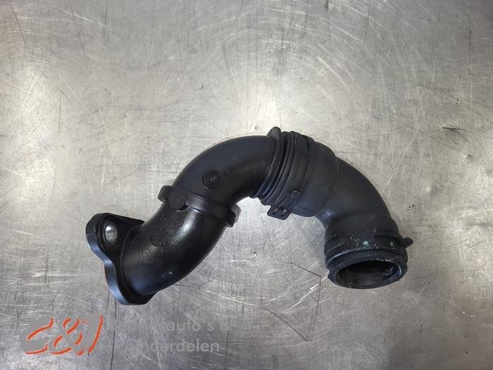 Intercooler Buis van een Opel Vivaro, Gebruikt, -, -, Ophalen of Verzenden