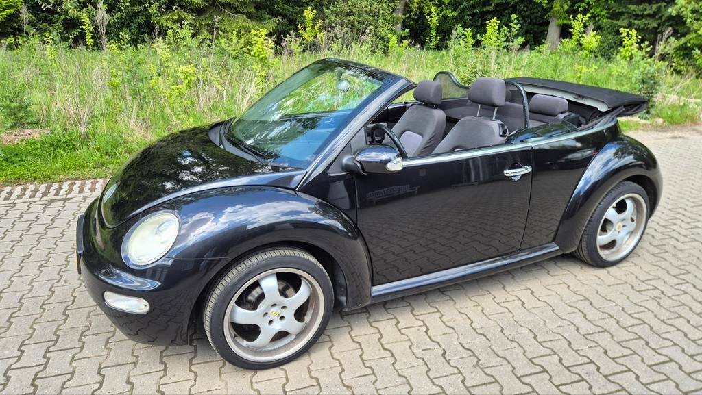 Beetle cabrio 1.6  75KW 2004 Zwart volkswagen, Auto's, Volkswagen, Beetle (Kever), 4 cilinders, Cabriolet, 4 stoelen
