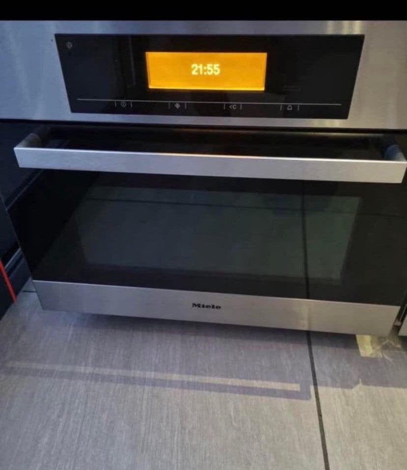 Miele stoomoven in nieuwstaat, Ophalen, Zo goed als nieuw, Stoom