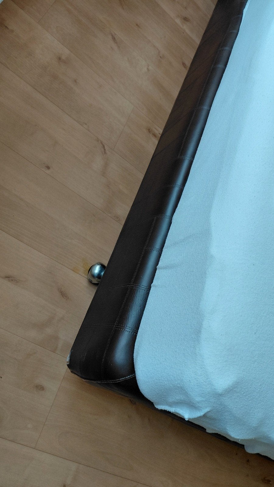 Foto 2 van Auping bedbakken - Bruin leer, zo goed als nieuw