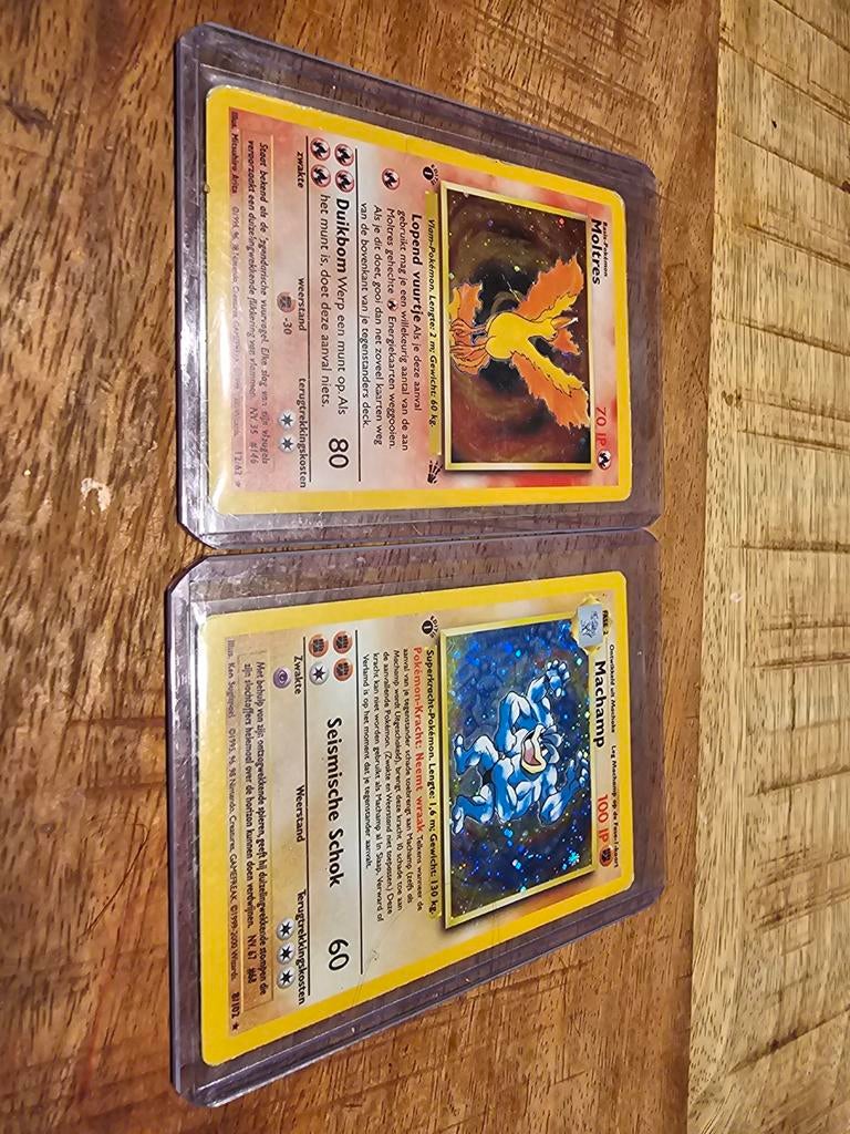 Moltres & Machamp 1st Edition NEDERLANDS Pokémon kaarten, Hobby en Vrije tijd, Ophalen of Verzenden, Gebruikt, Meerdere kaarten