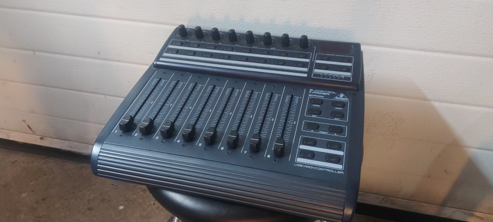 Behringer  BCF2000 USB/MIDI Controller, Muziek en Instrumenten, Mengpanelen, Ophalen, Gebruikt, 5 tot 10 kanalen